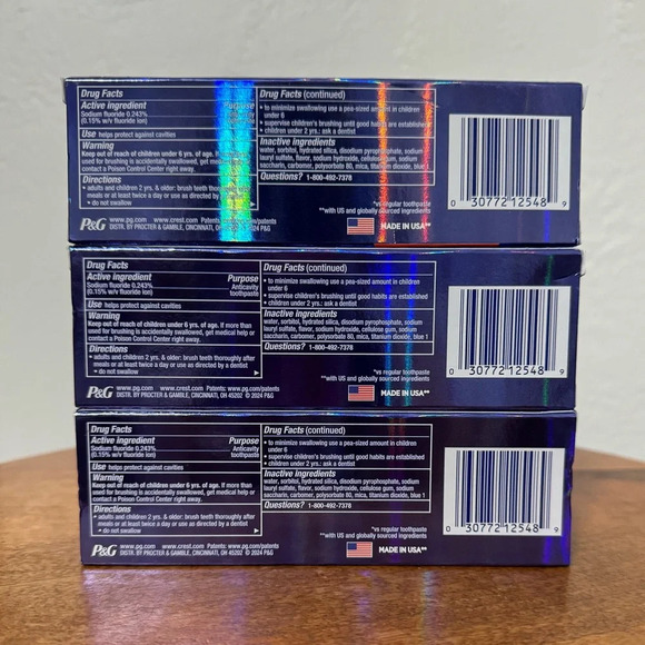 3/$6 !! - Crest 3D White , 2.4 OZ - Picture 2 of 4